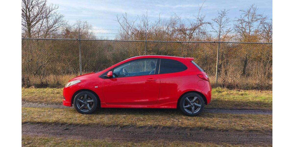 Mazda 2 113.900 km 3.800 &euro; Merseburg 06217