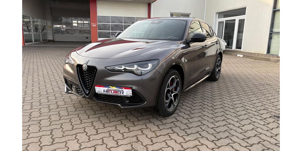 Alfa Romeo Stelvio 33.501 km 35.990 &euro; Borna/Eula 04552