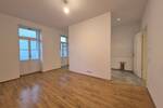 Neuwertige 3 Zimmer Wohnung mit großem Balkon