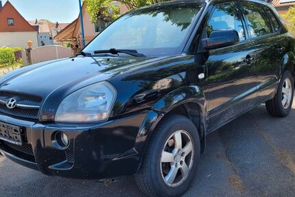 Hyundai TUCSON 561.624 km 1.400 &euro; Borna 04552