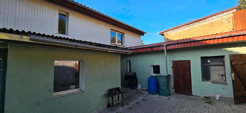 Einfamilienhaus Hohenmölsen - 3 Zimmer, 130 m&sup2;, 85.000&euro; | Angebot:26337976