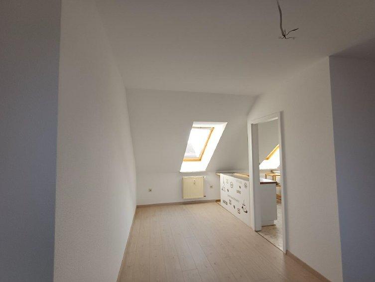 Dachgeschoßwohnung Neukieritzsch - 3 Zimmer, 66 m&sup2;, 380&euro; | Angebot:26178165