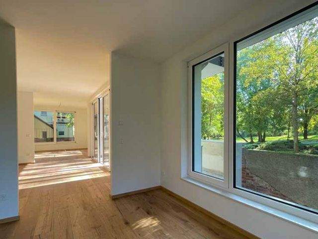 Exklusive 5-Zimmer-Eigentumswohnung mit 154 m² Wohnfläche in grüner Lage 5 zimmer