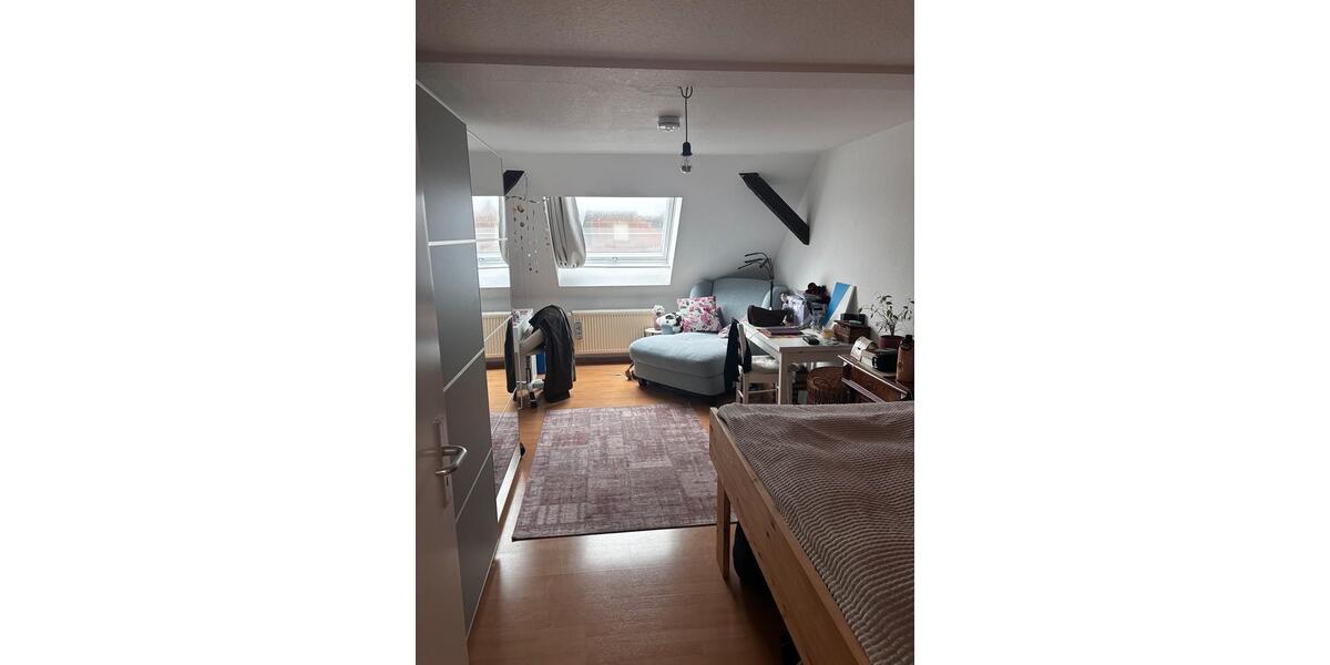 Dachgeschoßwohnung Leipzig Süd - 2 Zimmer, 74 m&sup2;, 760&euro; | Angebot:25613106