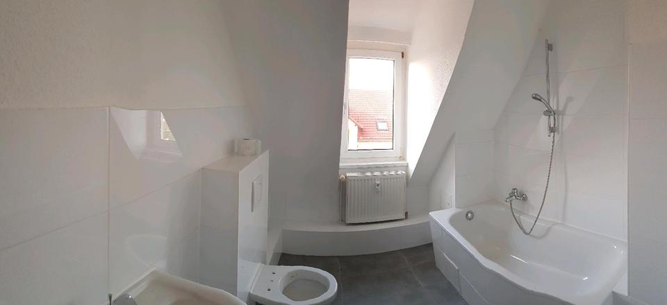 Dachgeschoßwohnung Groitzsch - 2 Zimmer, 46 m&sup2;, 420&euro; | Angebot:25311304