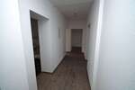 5-Zimmer-Wohnung mit Laminat, Wanne+Dusche