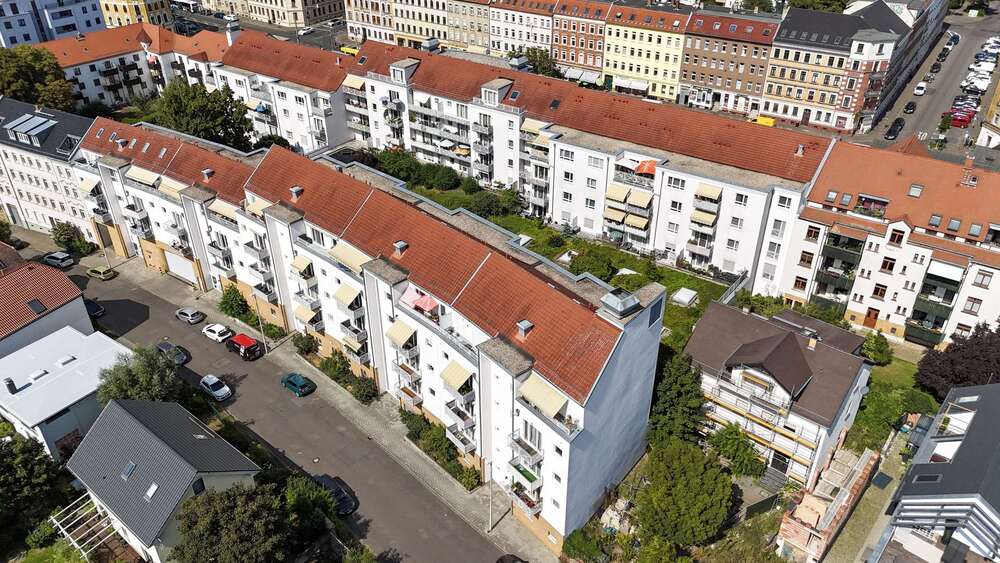 2-Raumwohnung (BJ 1995) mit 2 Balkonen, Aufzug, Tiefgarage & Blick in die Auenlandschaft 2 zimmer