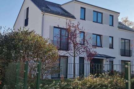 Wohnung zum Mieten in Taucha 1.230 € 117.01 m² 4 zimmer