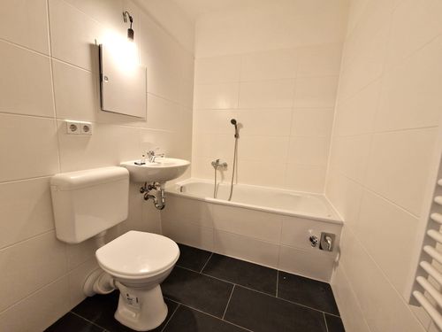 Etagenwohnung Leipzig West - 1 Zimmer, 33 m&sup2;, 326&euro; | Angebot:26295072