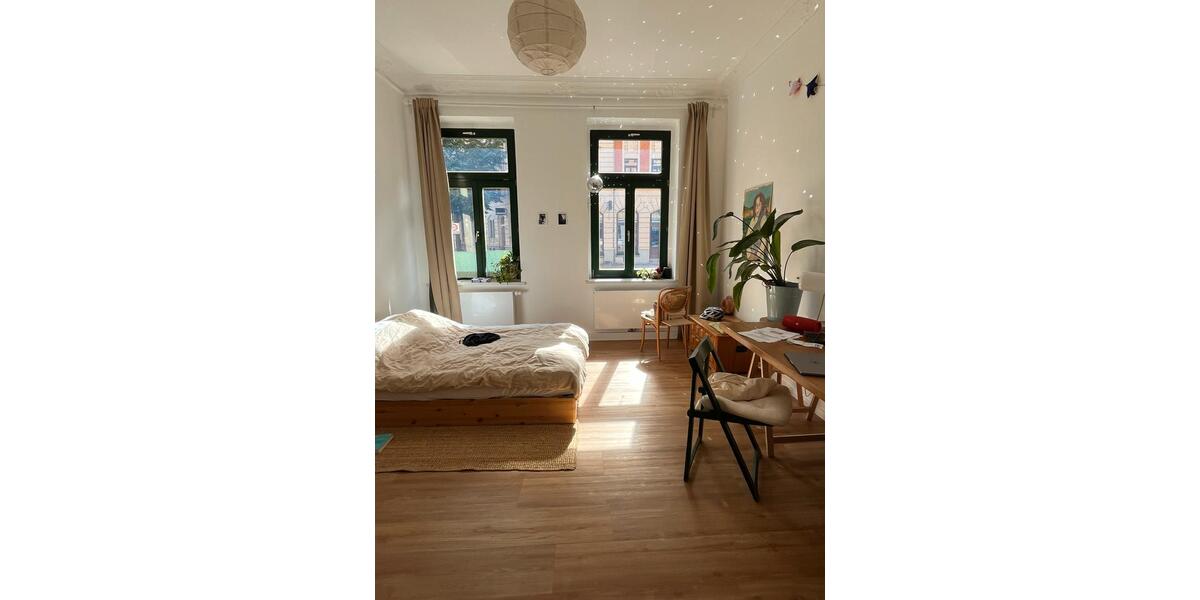 Hochparterre Leipzig Altwest - 5 Zimmer, 125 m&sup2;, 1.500&euro; | Angebot:25784349