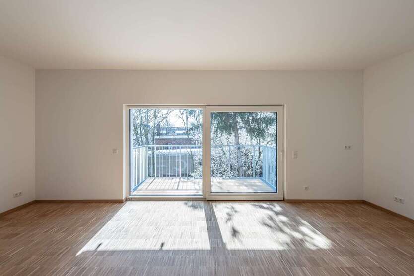 Am See! Lichtdurchflutet und komfortabel - Dreiraumwohnung 3 zimmer