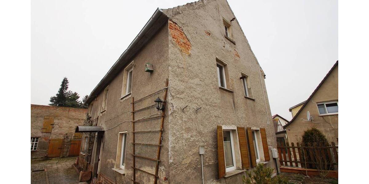 Einfamilienhaus Hohenmölsen Zembschen - 6 Zimmer, 120 m&sup2;, 56.000&euro; | Angebot:25773774