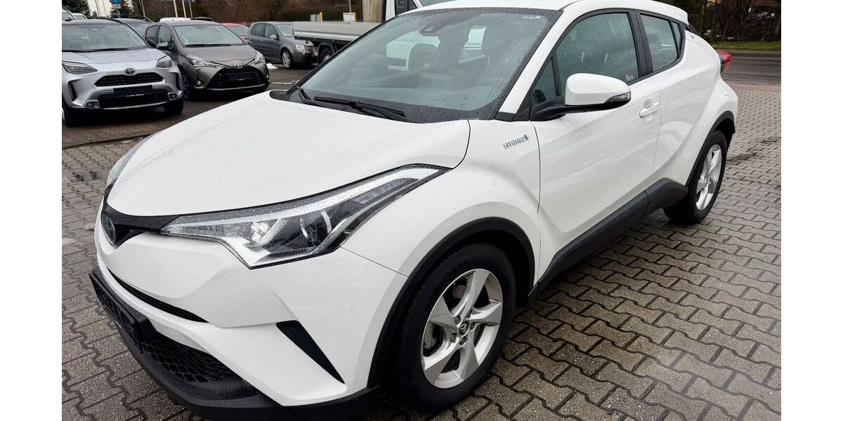 Toyota C-HR 47.000 km 17.900 &euro; Zwenkau OT Löbschütz 04442