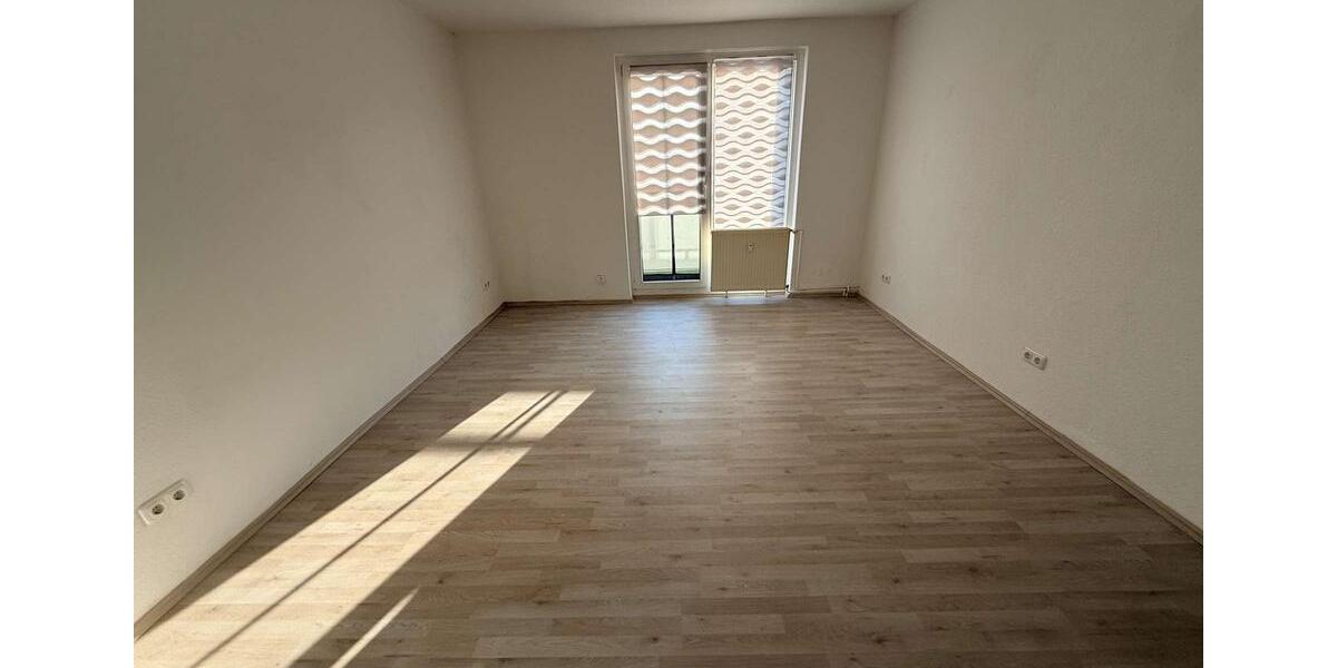 Etagenwohnung Schkopau - 2 Zimmer, 49 m&sup2;, 370&euro; | Angebot:26181118