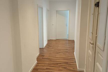 Wohnung Leipzig / Lindenau Lindenau - 3 Zimmer, 84 m&sup2;, 800&euro; | Angebot:26674245