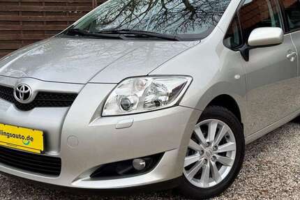 Toyota Auris 105.900 km 5.490 &euro; Leipzig Burghausen Rückmarsdorf 04178