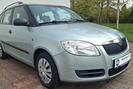 Skoda Fabia 121.107 km 3.900 &euro; Treben 04617