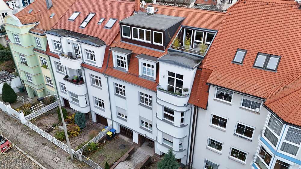 Traumhafte Stadtvilla in Bestlage: Direkt am Rosental mit viel Platz und großem Garten! 8 zimmer