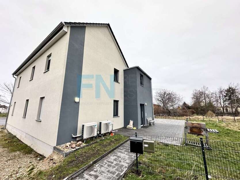 Haus zum Kaufen in Schönwölkau Gollmenz 420.000 € 274 m²