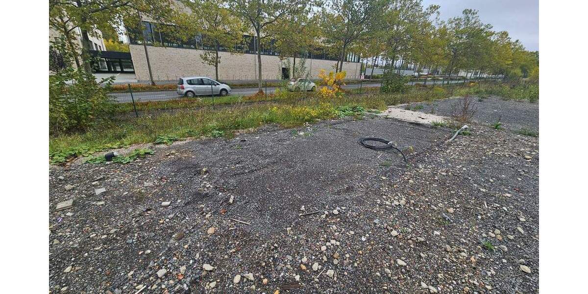 Ca. 10.384 m² großes Gewerbe Baugrundstück in Wiederitzsch, nahe der 