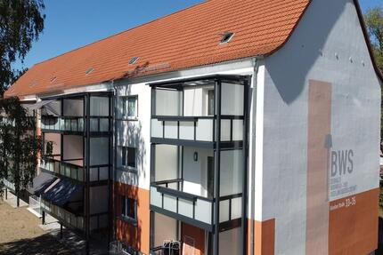 Helle 2-Zimmer-Wohnung mit offenem Wohn-Essbereich & sonnigem Balkon 2 zimmer