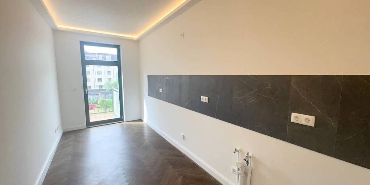 Was will man mehr? * Erstbezug * Parkett * Balkon * Fußbodenheizung * Wanne & Dusche * LED-Licht 3 zimmer
