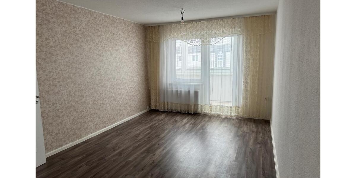 Dachgeschoßwohnung Leipzig Ost - 3 Zimmer, 62 m&sup2;, 550&euro; | Angebot:25717833