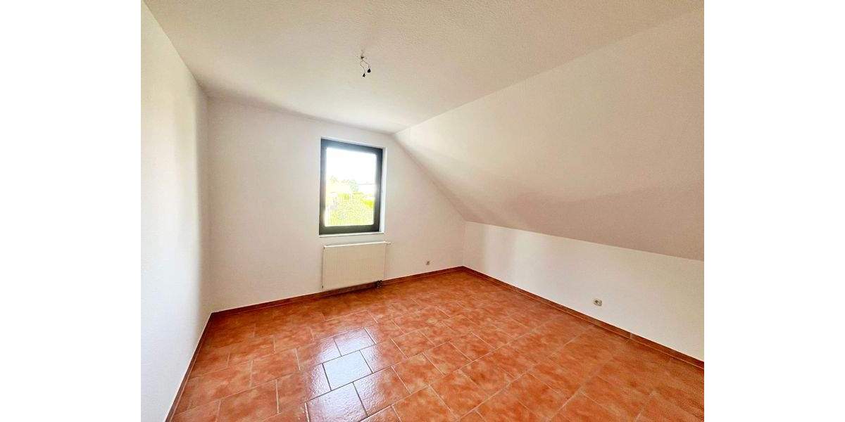 Mehrfamilienhaus, Wohnhaus Grimma Wetteritz - 4 Zimmer, 110 m&sup2;, 1.000&euro; | Angebot:25701904