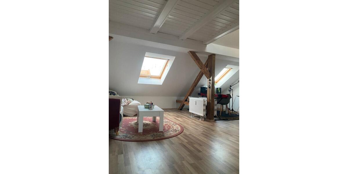 Dachgeschoßwohnung Leipzig Nordwest - 1 Zimmer, 32 m&sup2;, 525&euro; | Angebot:25393991