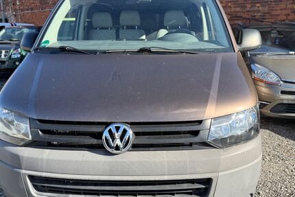 VW T5 Transporter 370.000 km 7.999 € Halle 06132