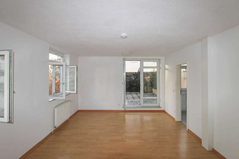 Leerstand- Eigentumswohnung mit 22m² großer Terrasse direkt vom Eigentümer 1 zimmer