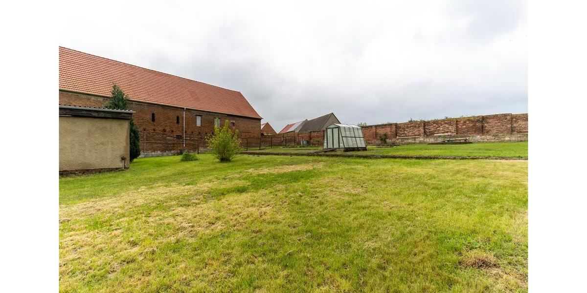 Mehrfamilienhaus, Wohnhaus Hohenmölsen - 10 Zimmer, 282 m&sup2;, 319.000&euro; | Angebot:26989304