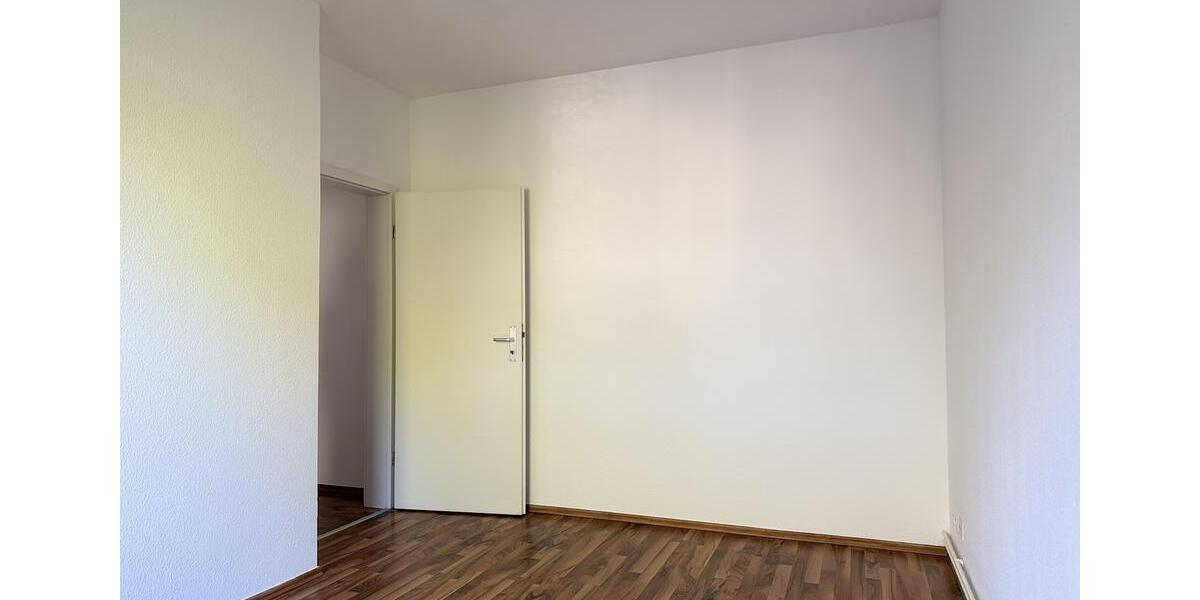 Erdgeschoßwohnung Schkeuditz - 3 Zimmer, 64 m&sup2;, 499&euro; | Angebot:26440943