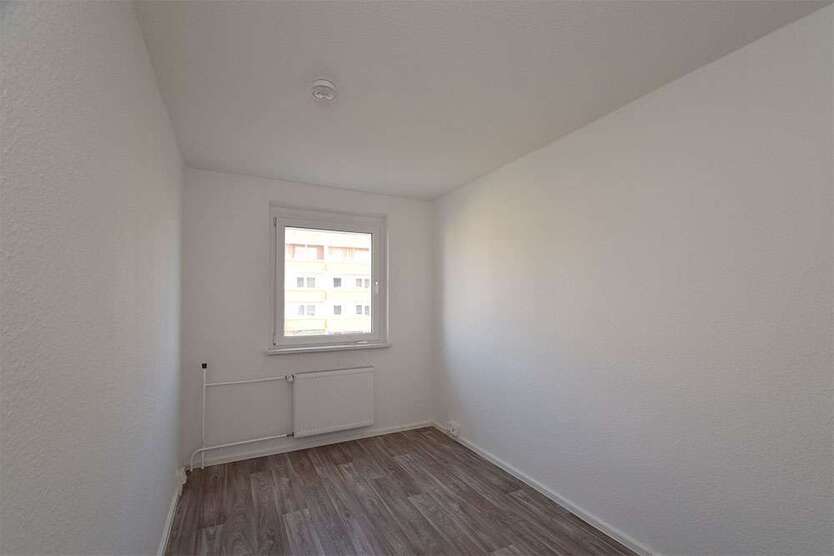 Wohnung zum Mieten in Halle (Saale) 409,85 € 70.37 m²
