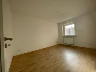 Möbel rein und Beine hoch - gemütliche 3 Zimmerwohnung sucht neue Bewohner