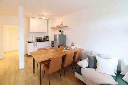 Vermietete 3 Zimmer mit Balkon und Gartenanteil in ruhiger Lage - Denkmalgeschützt 3 zimmer