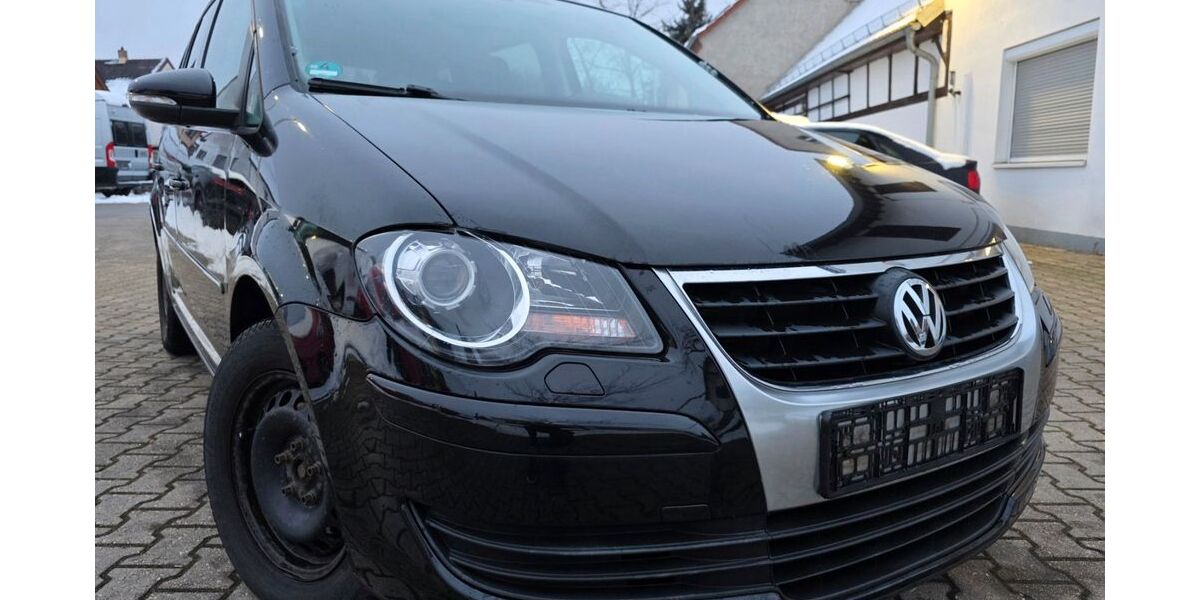 VW Touran 193.700 km 2.899 &euro; Zwenkau 04442