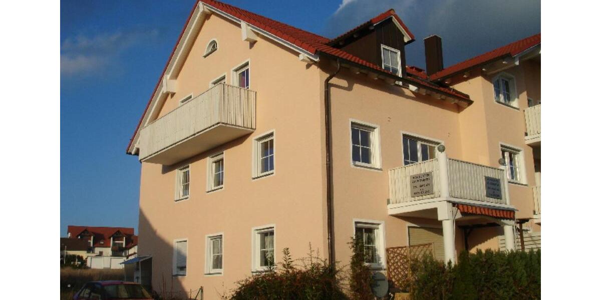 Dachgeschoßwohnung Schkopau - 3 Zimmer, 78 m&sup2;, 540&euro; | Angebot:25647124