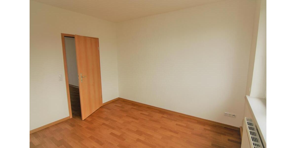 Etagenwohnung Wurzen - 2.5 Zimmer, 59 m&sup2;, 350&euro; | Angebot:26195980