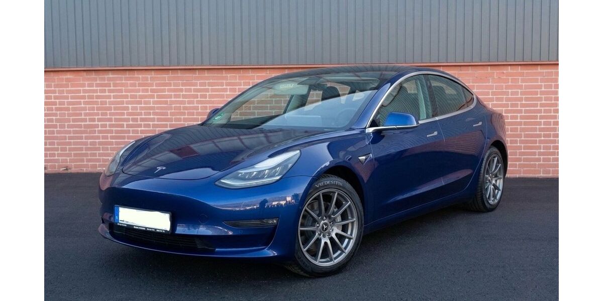 Tesla Model 3 126.063 km 19.900 &euro; Neukieritzsch 04575