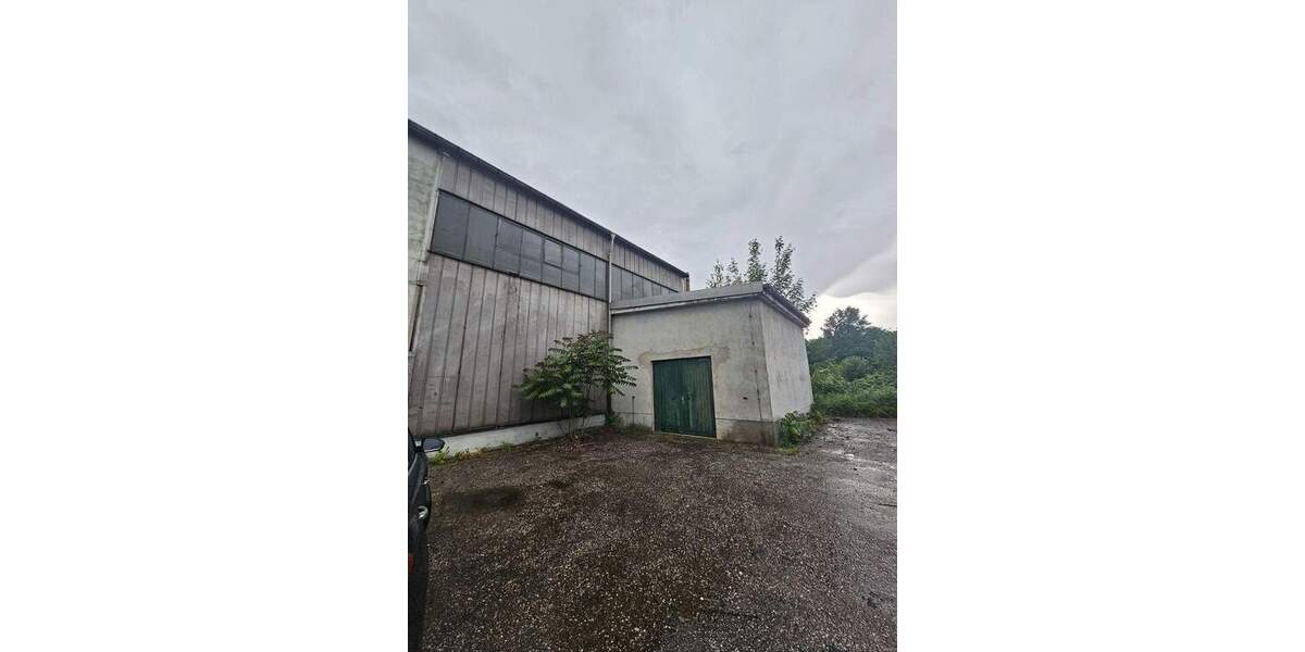 Ca. 35.270 m² gr. Gewerbegrundstück mit Lagerhallen, Gewächshaus, Wohnhäuser, Bürogebäude, Garagen, SP, Freilagerfläche u.v.m. - ca. 60 % vermietet zimmer