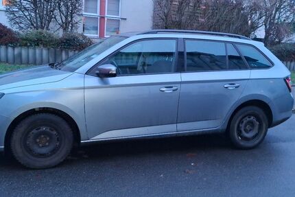 Skoda Fabia 82.000 km 9.999 &euro; Taucha 04425