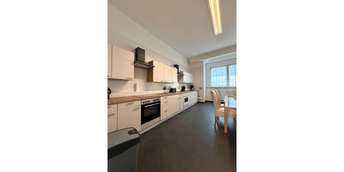 Etagenwohnung Leipzig Südwest - 4 Zimmer, 100 m&sup2;, 12&euro; | Angebot:25810287