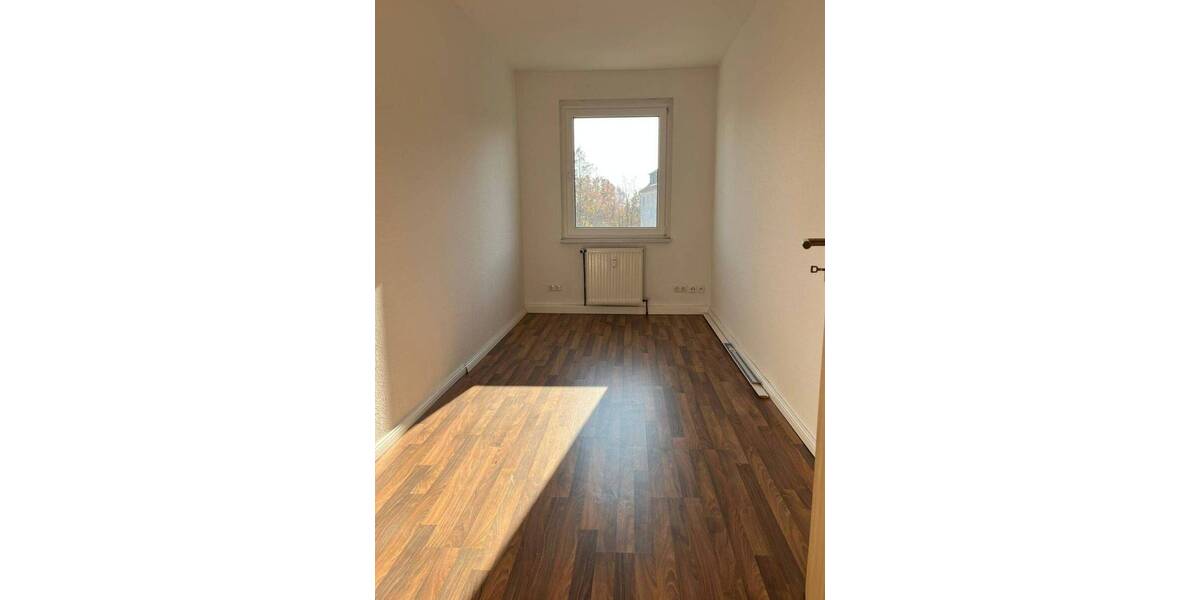 Etagenwohnung Groitzsch Großpriesligk - 3 Zimmer, 59 m&sup2;, 355&euro; | Angebot:24450619