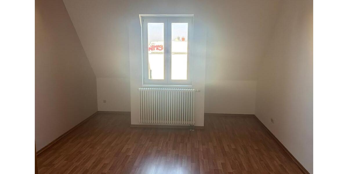 Dachgeschoßwohnung Leipzig Altwest - 3 Zimmer, 99 m&sup2;, 1.000&euro; | Angebot:26490345