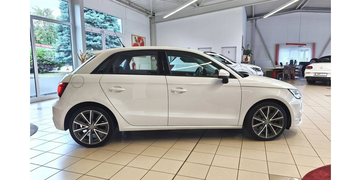 Audi A1 1.6 TDI Sport/Xenon Plus/MMI/Teilleder/17´´ 117.089 km 13.990 &euro; Leipzig 04347