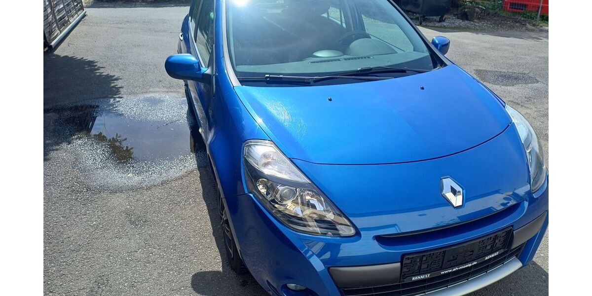 Renault Clio 95.000 km 3.990 &euro; Leipzig 04288