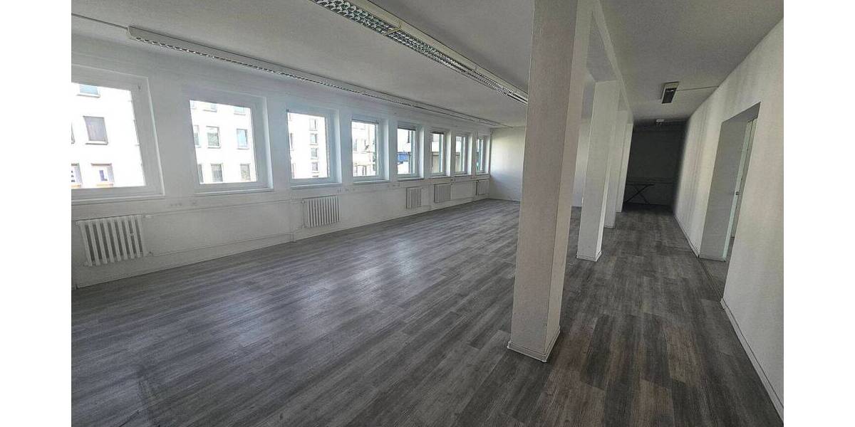 Bürofl. im Gewerbegebiet Böhlitz-Ehrenberg, 2 Räume, inkl. Küche, WC+ DU vorh., SP mögl. 3 zimmer