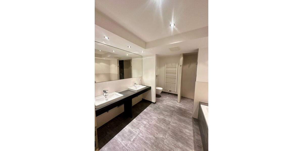 Etagenwohnung Leipzig Südvorstadt - 5 Zimmer, 212 m&sup2;, 990.000&euro; | Angebot:25836169