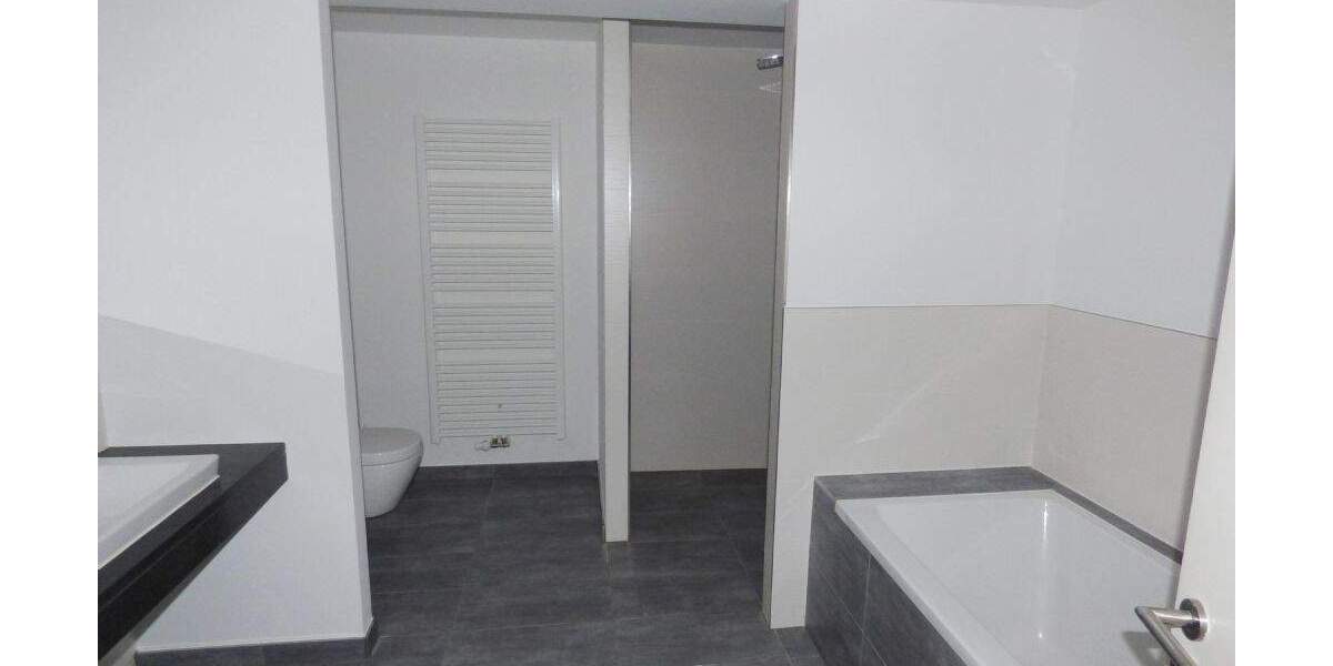 Etagenwohnung Leipzig Südvorstadt - 5 Zimmer, 212 m&sup2;, 2.332&euro; | Angebot:26474731